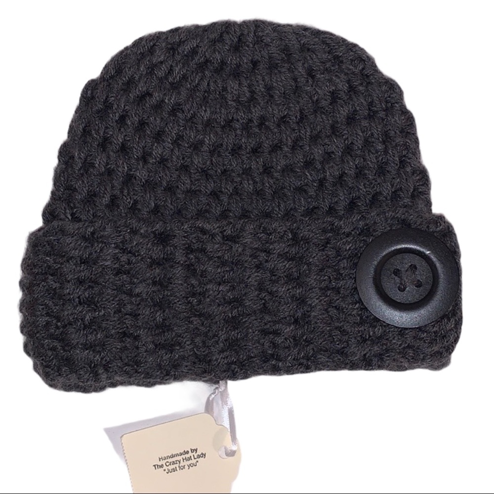 5/$25 NWT Handmade Tight Knitted Grey Girls Winter Hat Toque